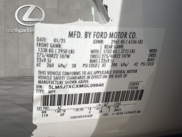 Used 2021 Lincoln Aviator Reserve w/ Equipment Group 202A AWD/4WD image 27
