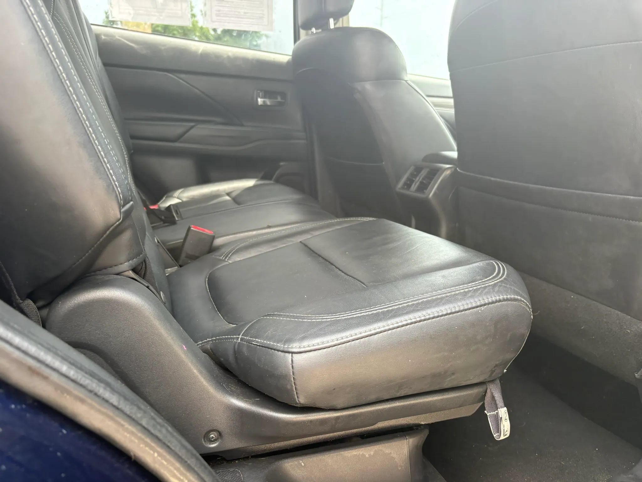 Used 2020 Mitsubishi Outlander SEL AWD/4WD image 14