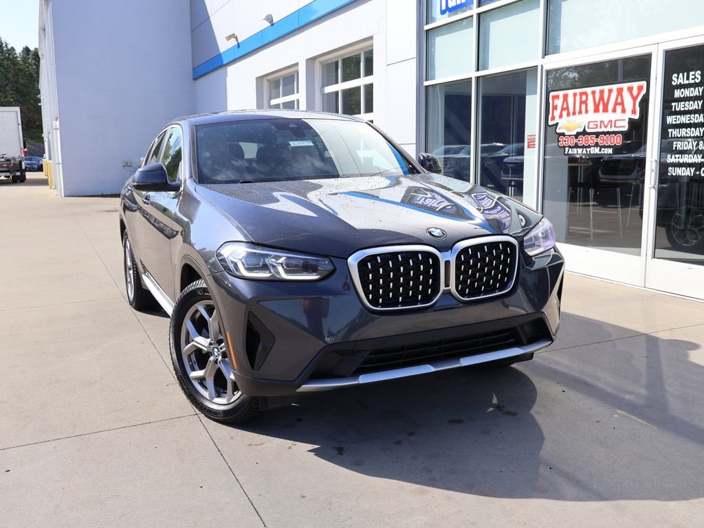 Used 2023 BMW X4 xDrive30i w/ Premium Package AWD/4WD image 39