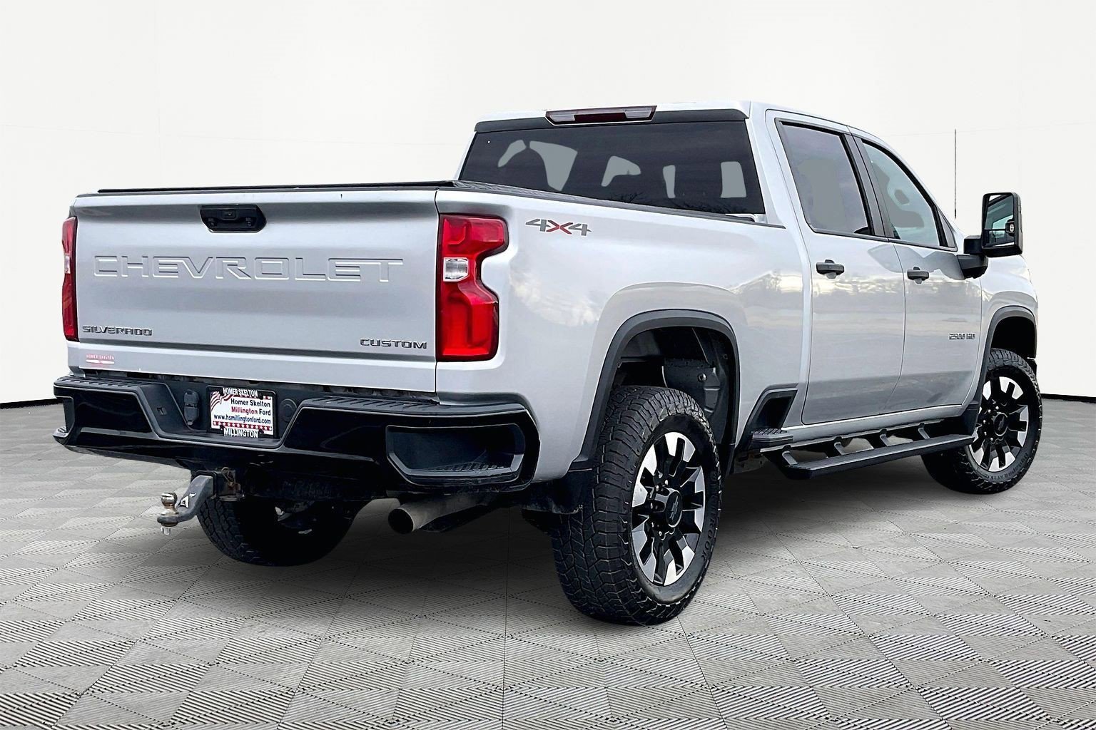 Used 2020 Chevrolet Silverado 2500 Custom w/ Custom Value Package image 11