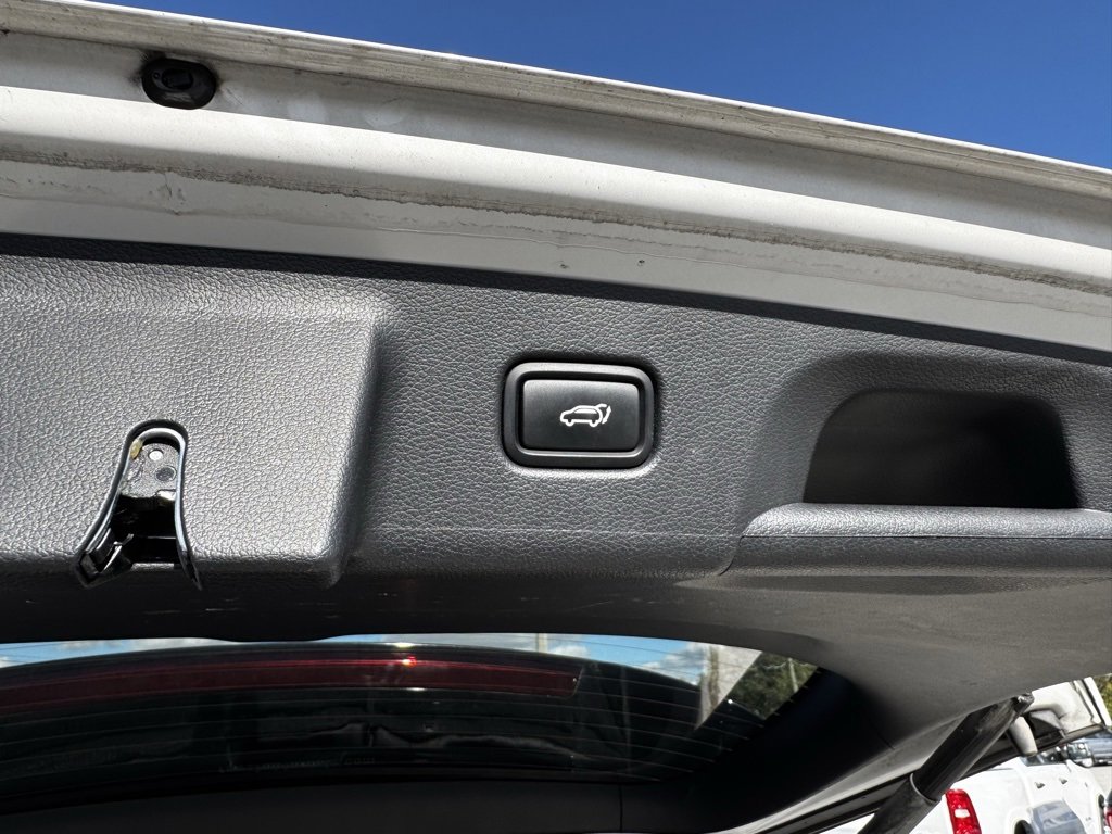 Used 2022 Hyundai Palisade Calligraphy image 8