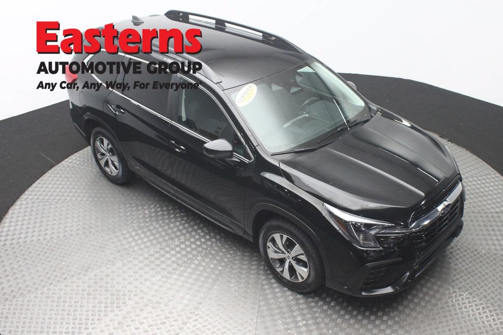 Used 2025 Subaru Ascent Premium AWD/4WD image 3
