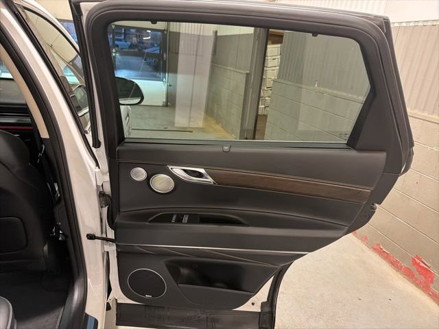 Used 2023 Genesis GV80 3.5T Advanced + image 15