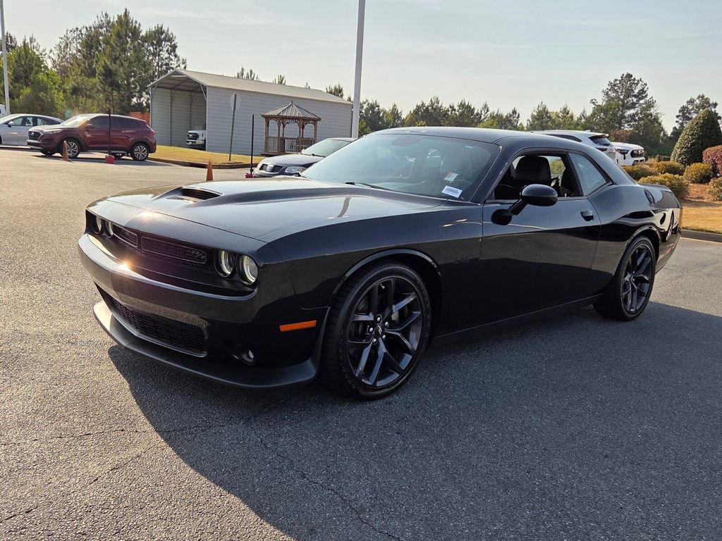 Used 2023 Dodge Challenger R/T w/ Plus Package image 3