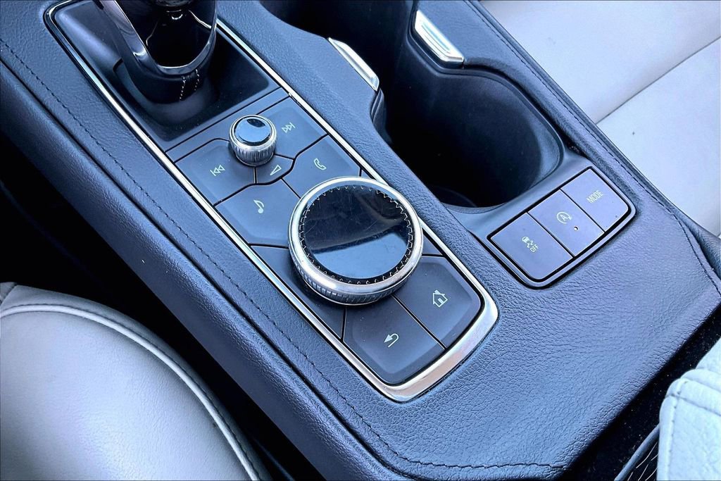 Used 2023 Cadillac XT4 Premium Luxury image 24