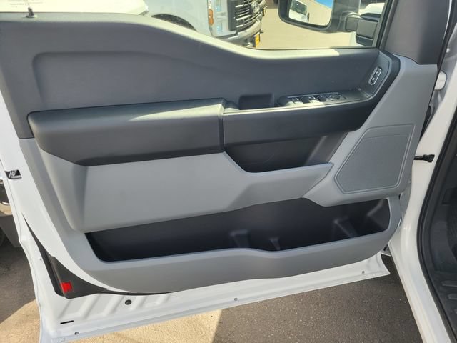 New 2026 Ford F250 XL w/ XL Chrome Package RWD image 8