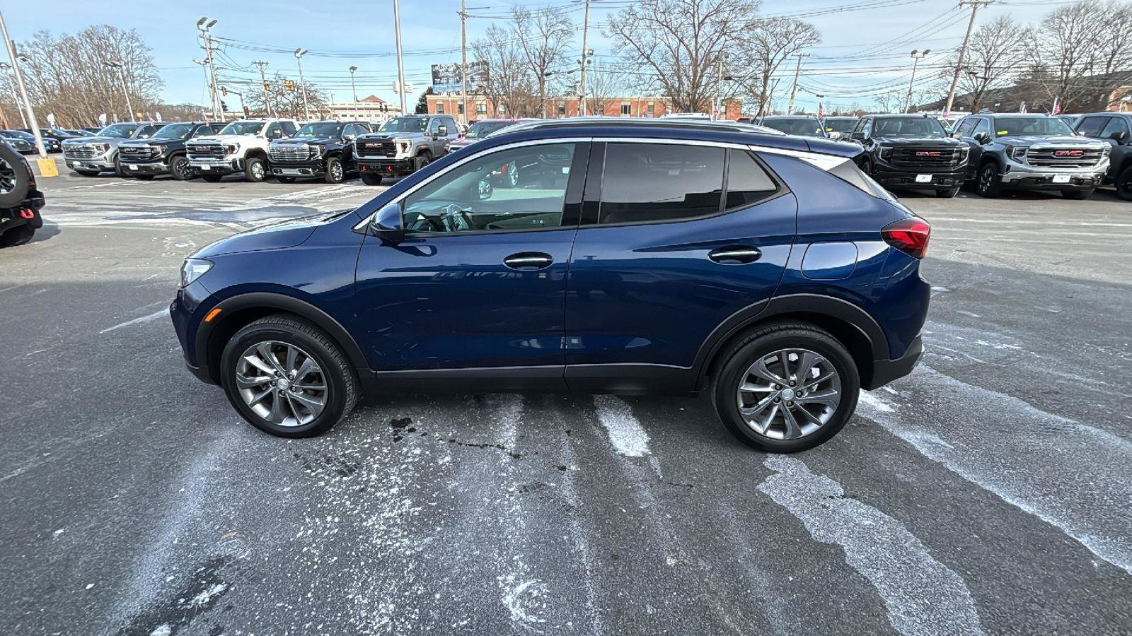 Certified 2022 Buick Encore GX Essence w/ Advanced Technology Package image 4