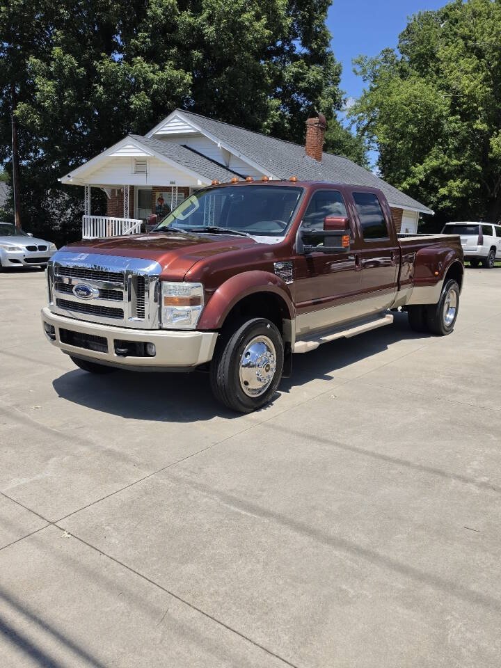 Used 2008 Ford F450 Lariat AWD/4WD image 2