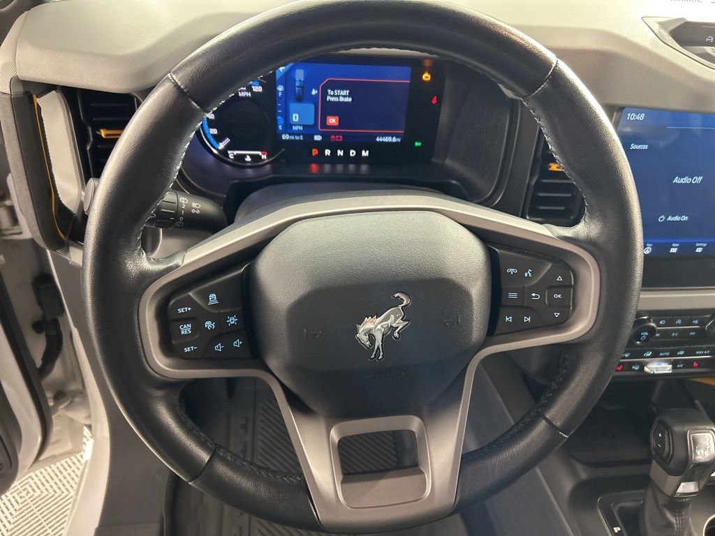 Used 2021 Ford Bronco Badlands image 9