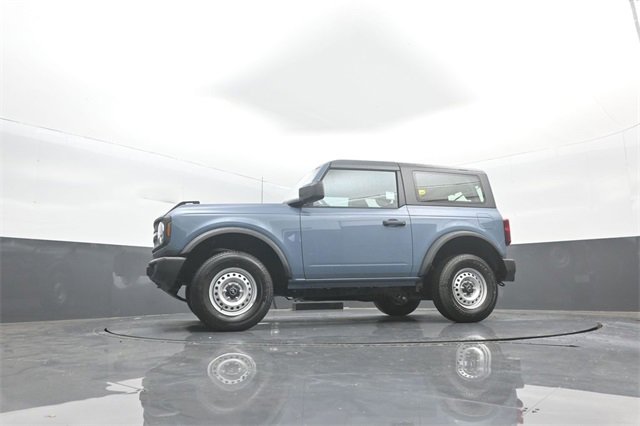 New 2025 Ford Bronco Base image 27