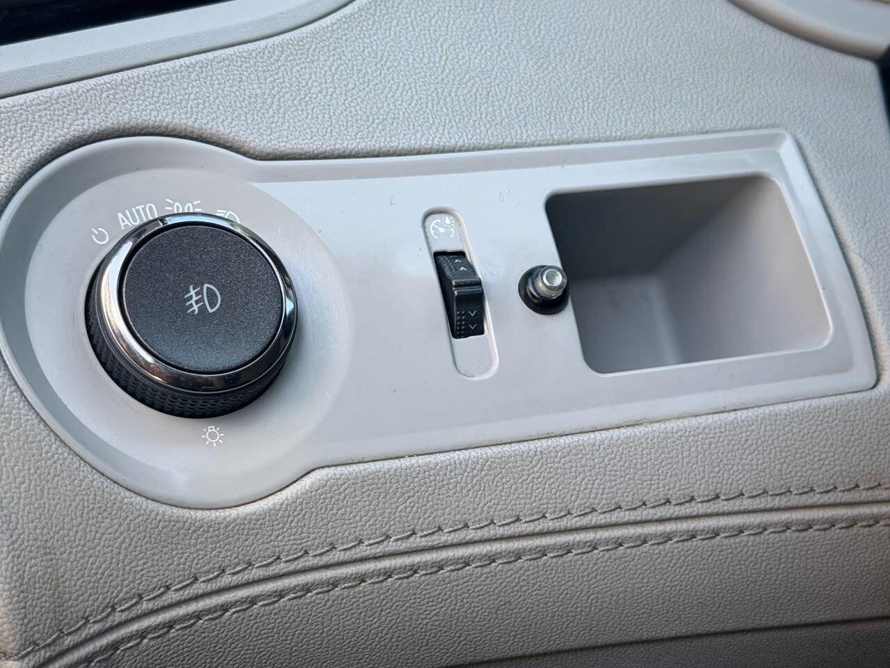 Used 2012 Buick LaCrosse Premium image 36