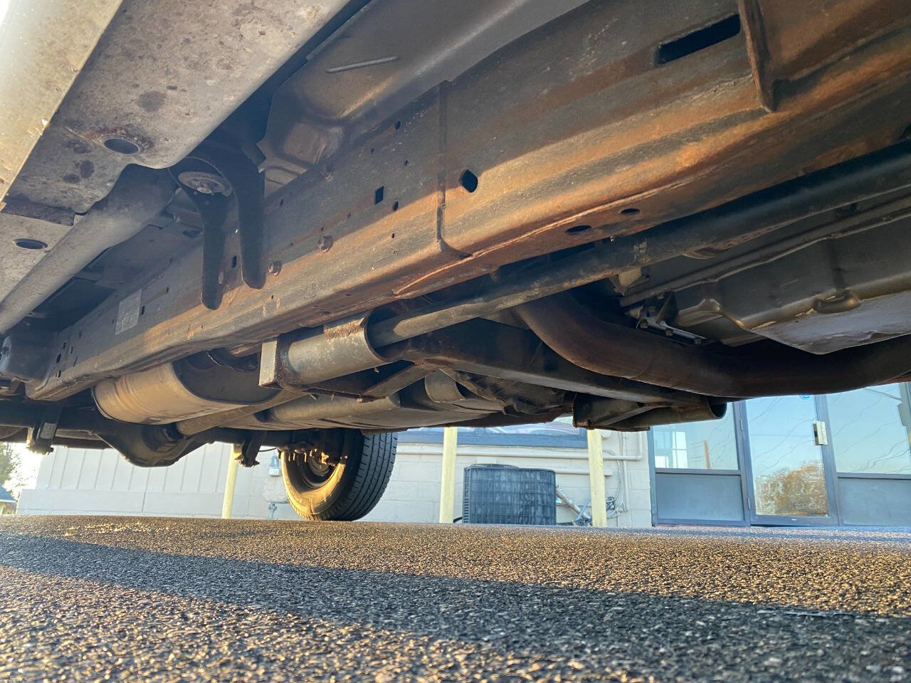 Used 2012 Chevrolet Express 2500 image 24