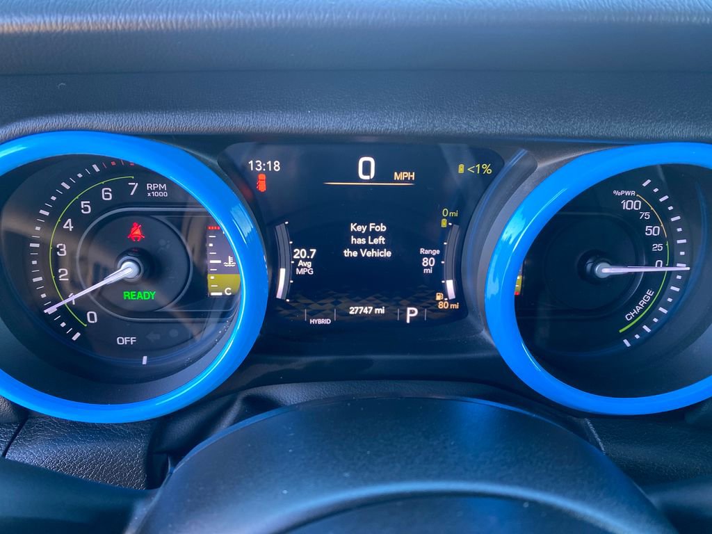 Used 2022 Jeep Wrangler Unlimited Sahara AWD/4WD image 16