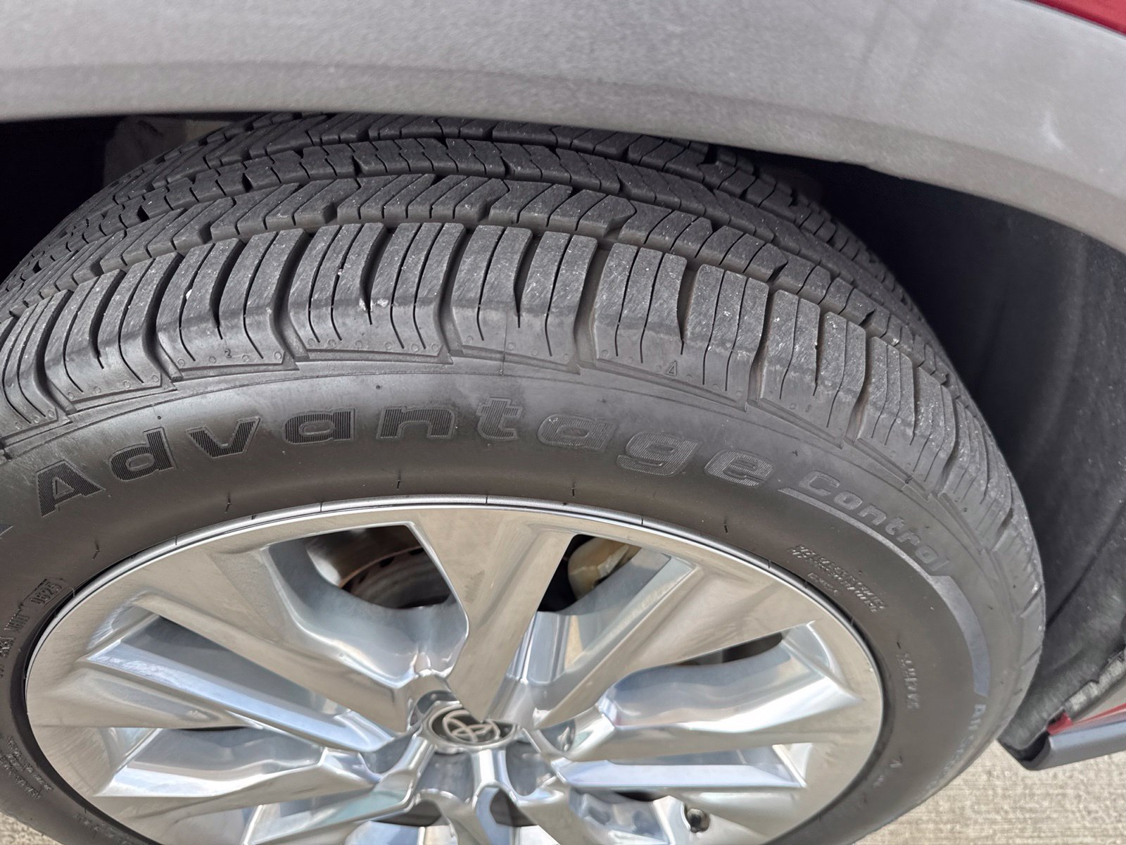 Used 2022 Toyota Highlander Limited FWD image 32