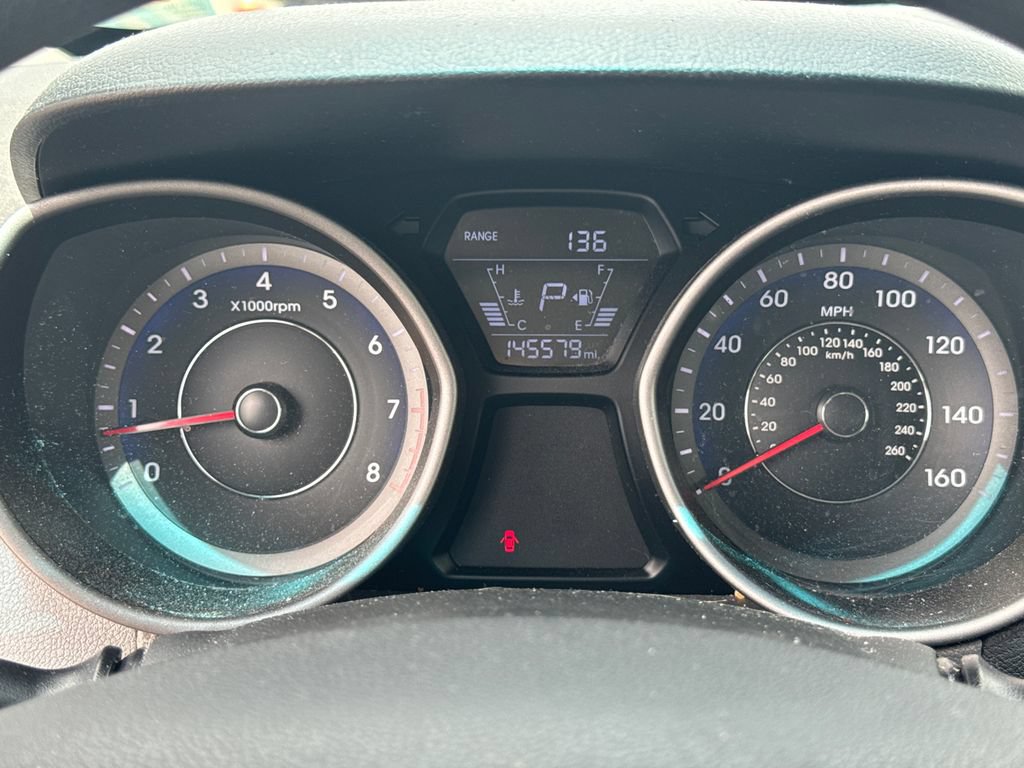 Used 2015 Hyundai Elantra SE w/ Option Group 02 FWD image 22