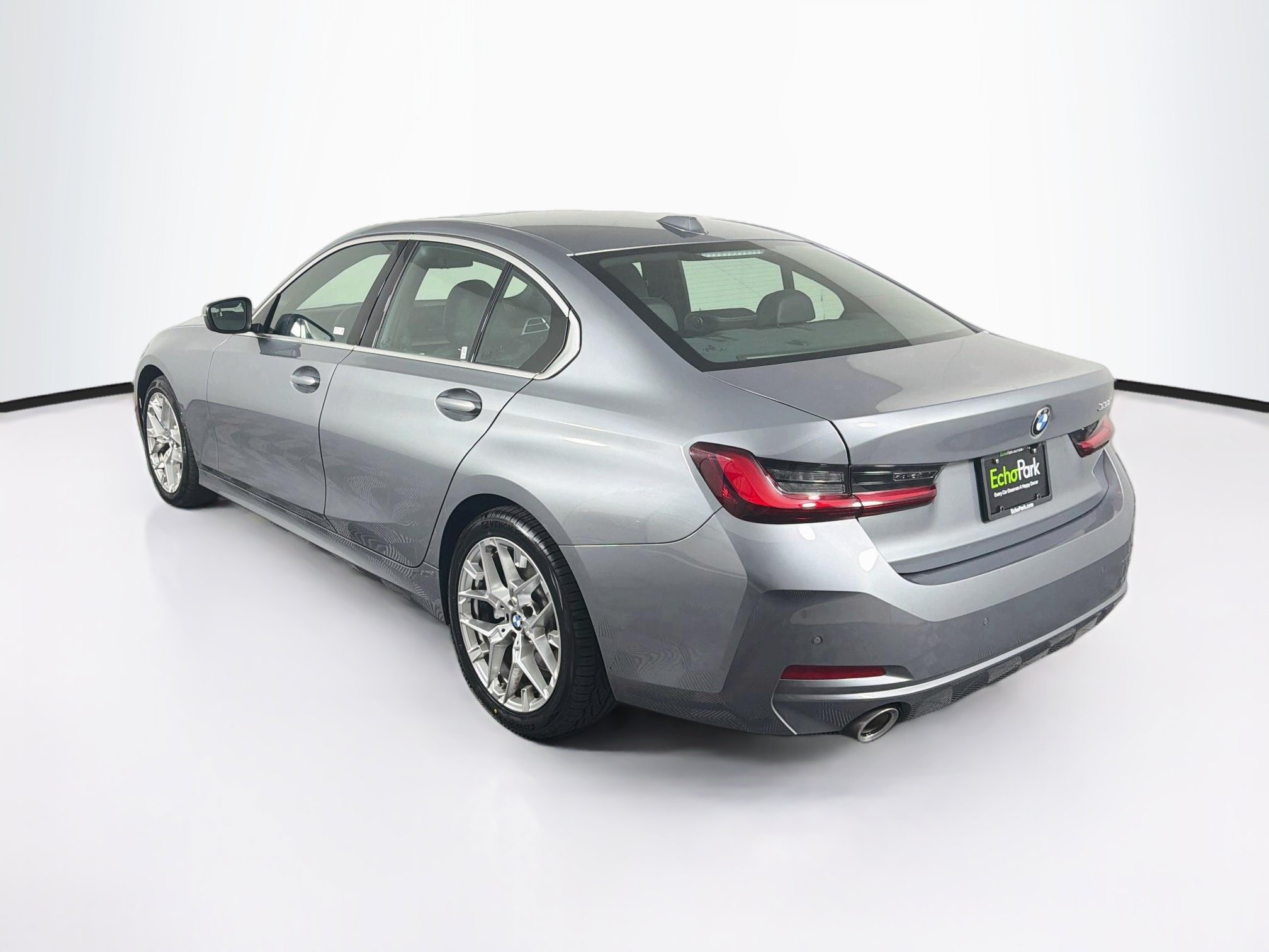 Used 2026 BMW 330i Sedan RWD image 5