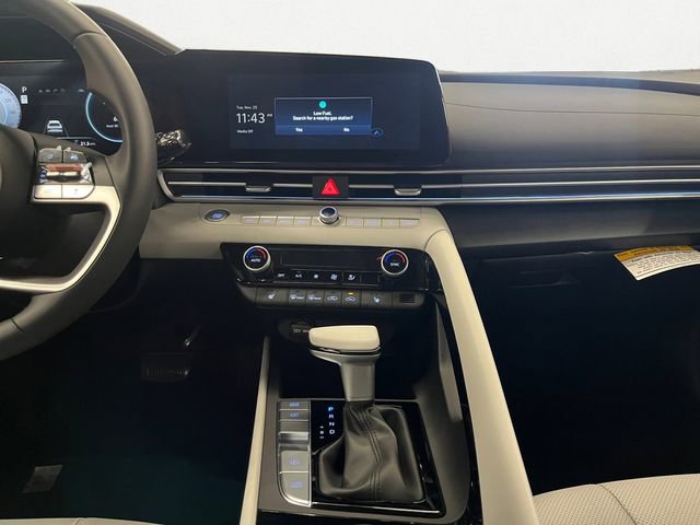 New 2026 Hyundai Elantra Limited image 11