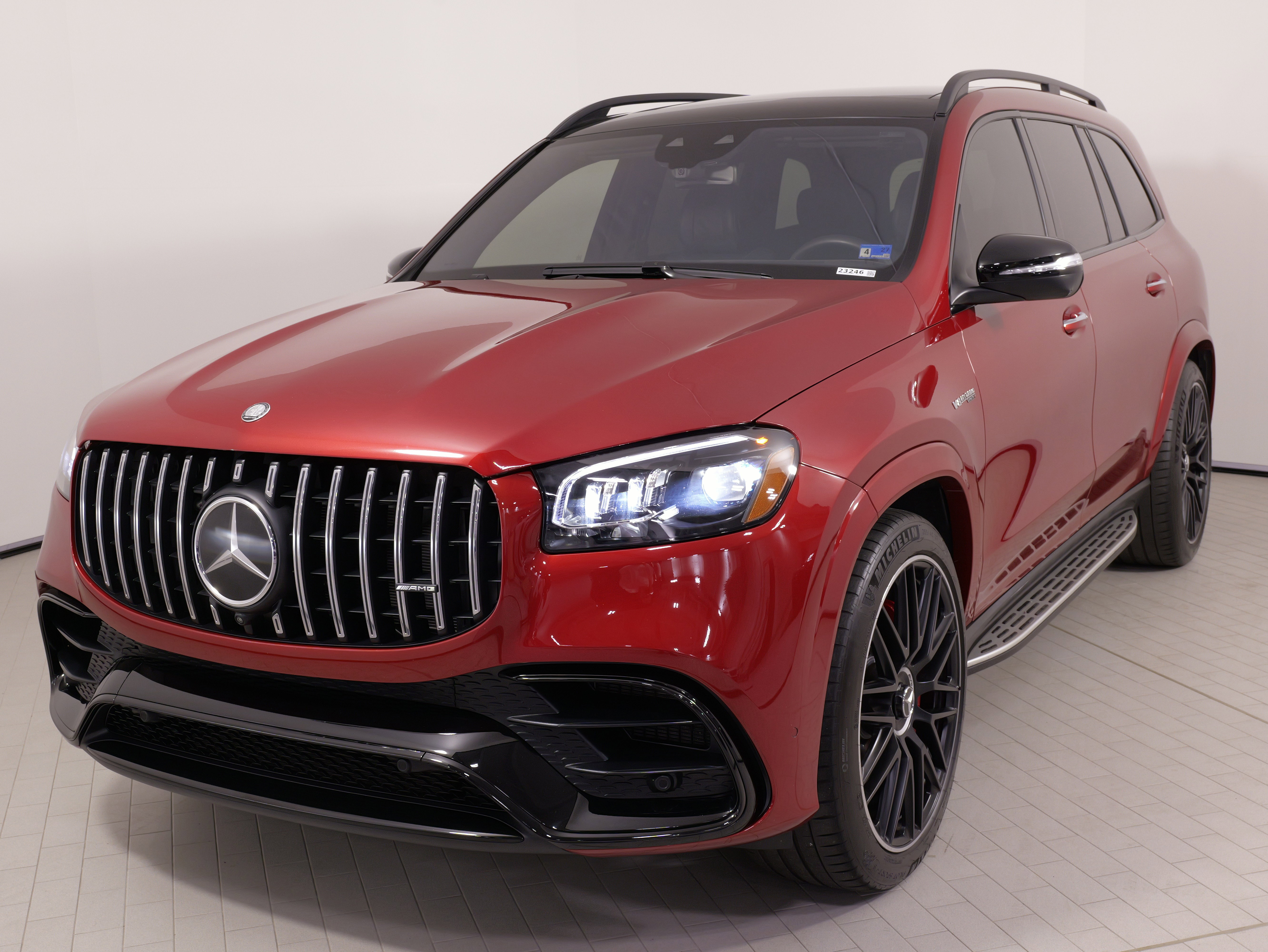 Used 2025 Mercedes-Benz GLS 63 AMG 4MATIC image 4