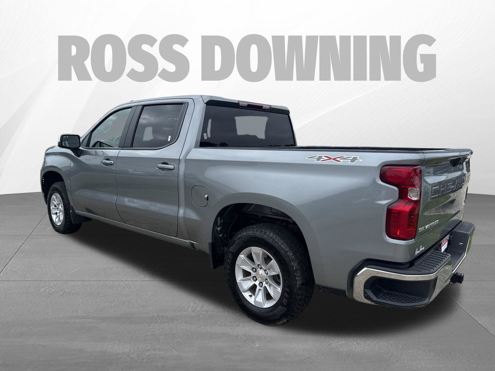Used 2025 Chevrolet Silverado 1500 LT AWD/4WD image 4