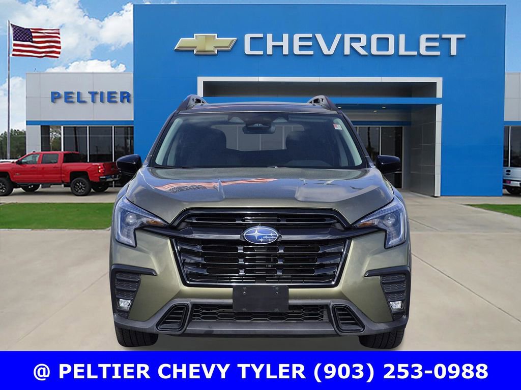 Used 2024 Subaru Ascent Onyx Edition image 2