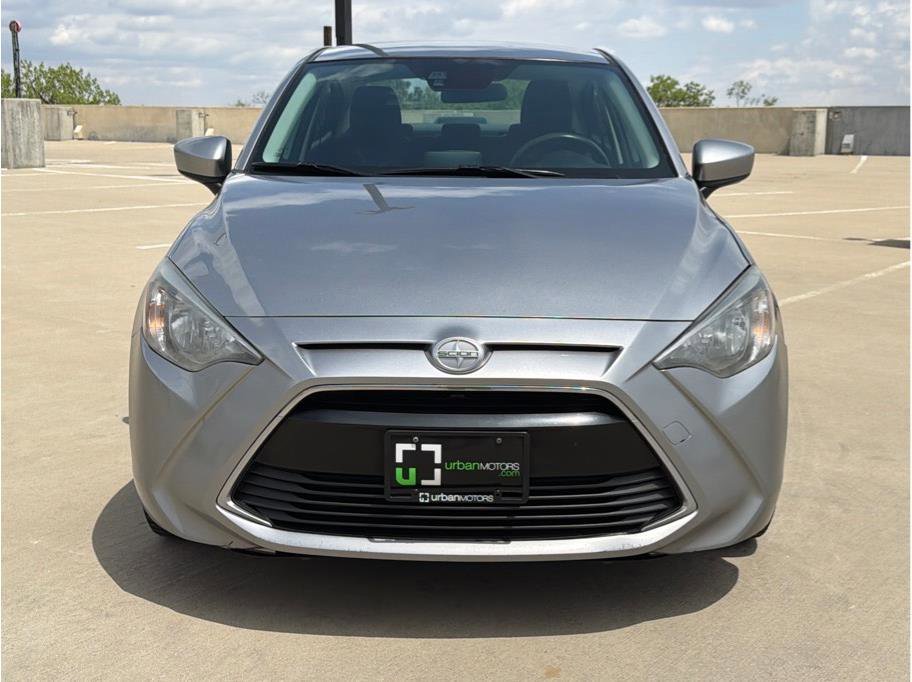 Used 2016 Scion iA FWD image 2