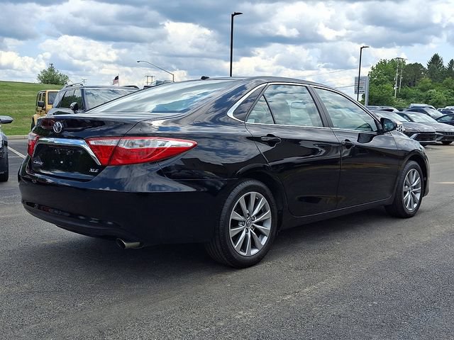 Used 2016 Toyota Camry XLE w/ Moonroof Package FWD image 6