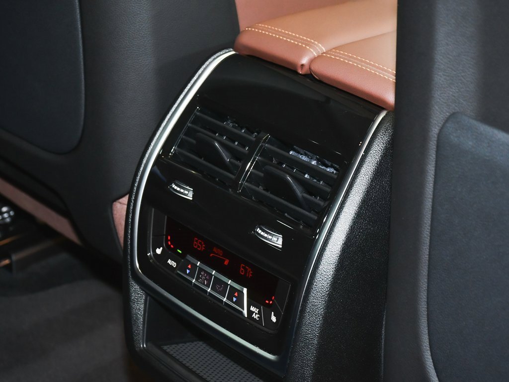 Used 2026 BMW X7 xDrive40i image 68