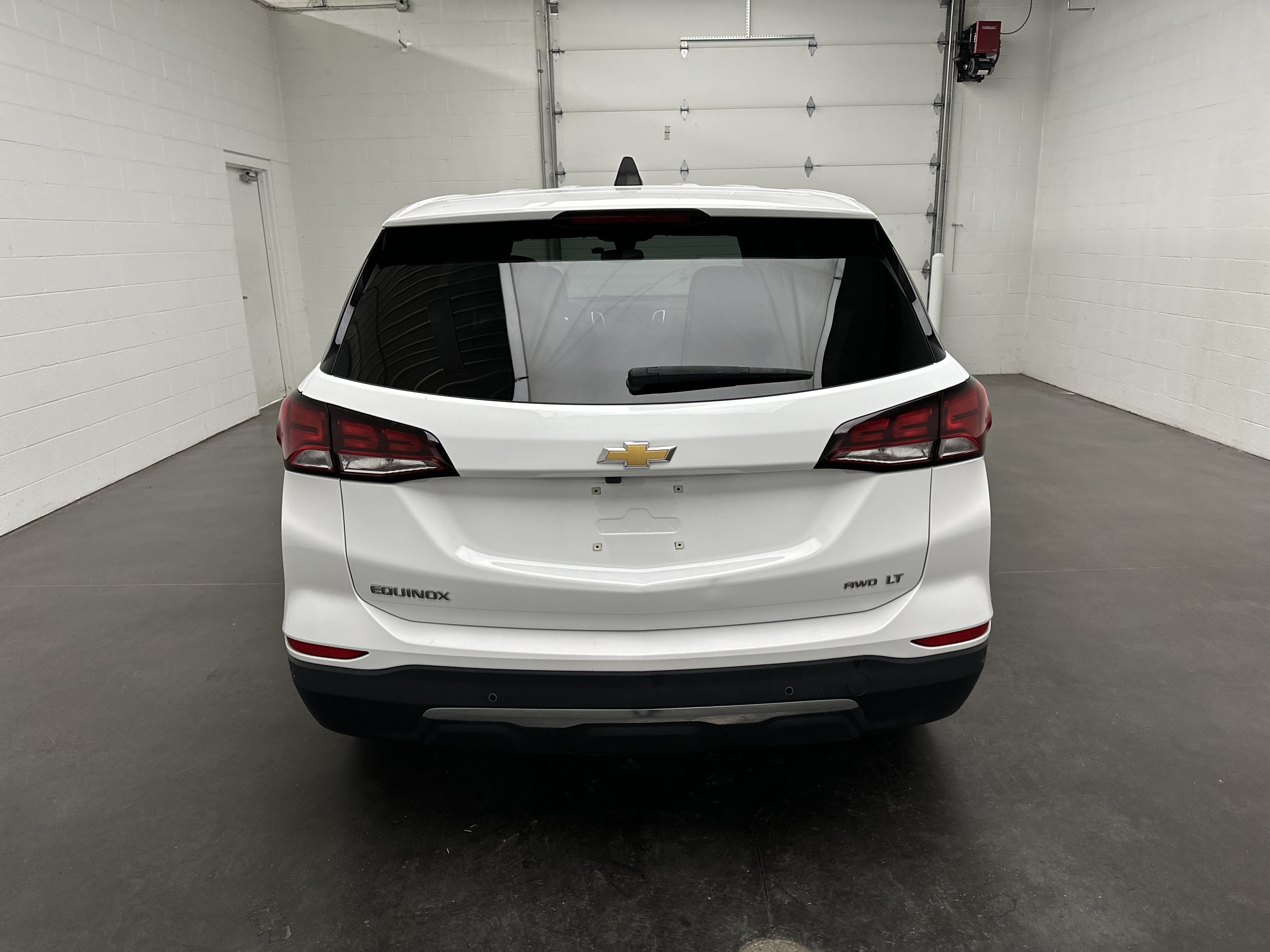 Used 2023 Chevrolet Equinox LT w/ LPO, Floor Liner Package AWD/4WD image 8