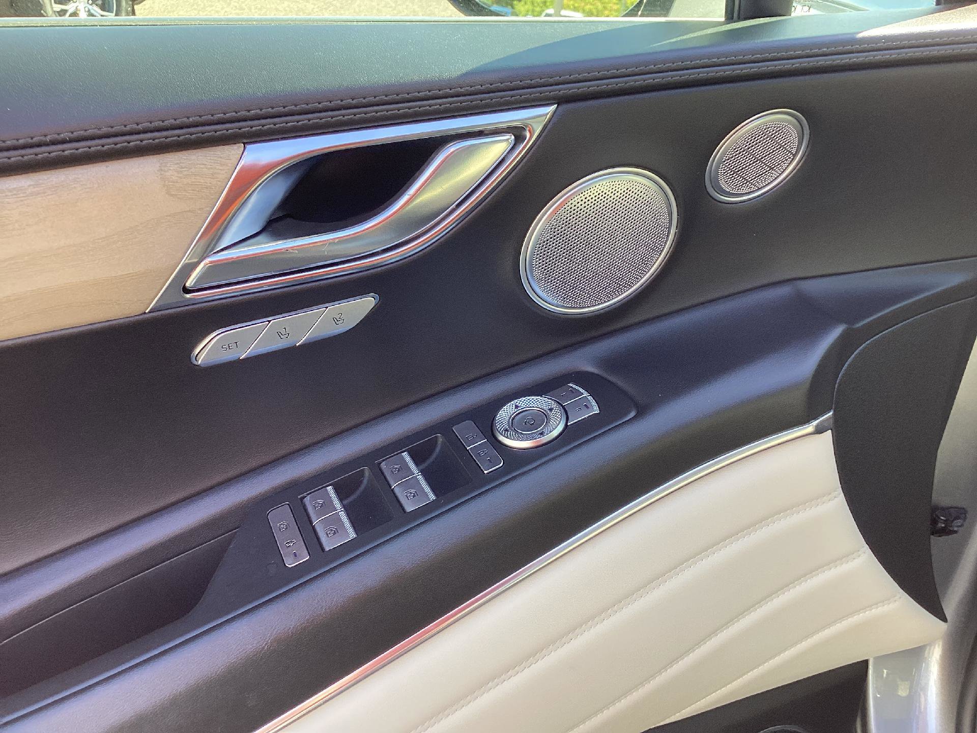 Used 2023 Genesis GV80 2.5T w/ Advanced Package image 12