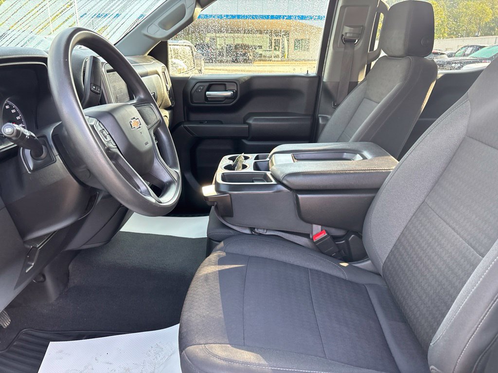 Certified 2024 Chevrolet Silverado 1500 Custom w/ Turbomax Blackout Package AWD/4WD image 10