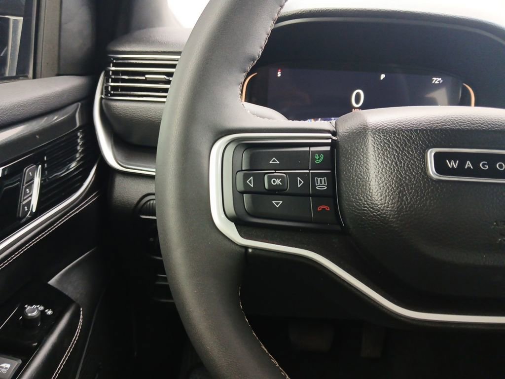Used 2022 Jeep Wagoneer Series I AWD/4WD image 11