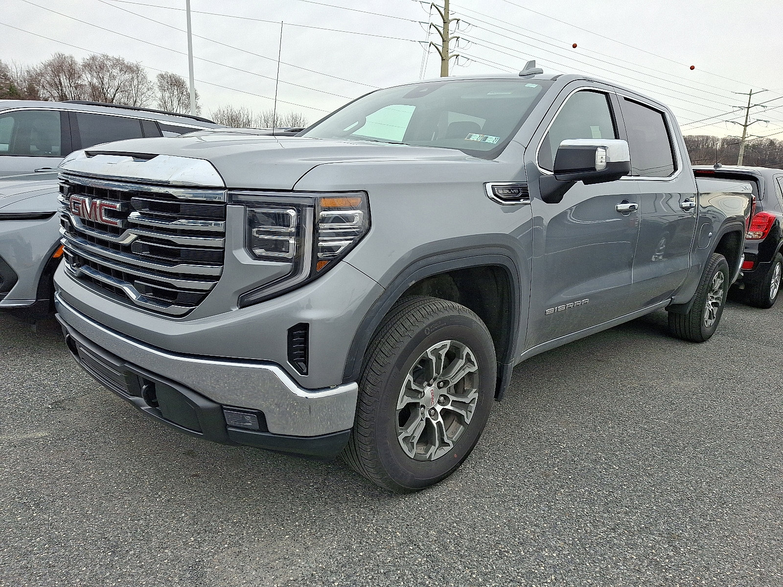 Certified 2026 GMC Sierra 1500 SLT image 3