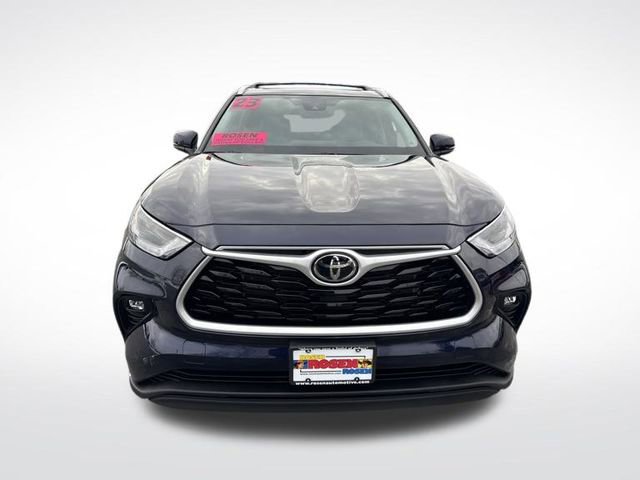Used 2023 Toyota Highlander L image 8