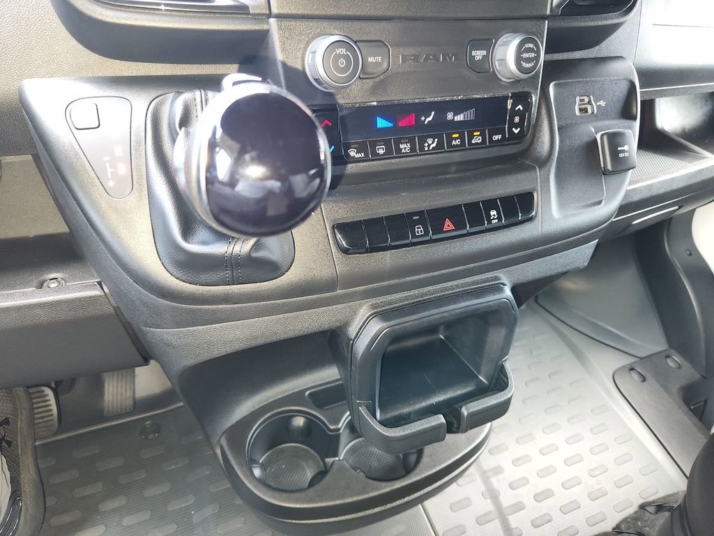Used 2026 RAM ProMaster 2500 w/ Convenience Group FWD image 24