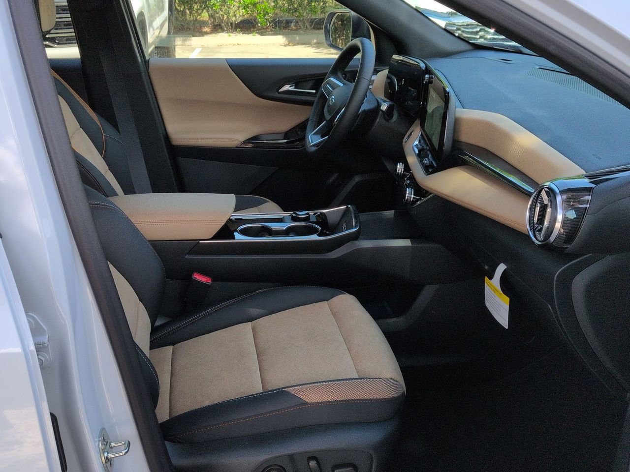 New 2026 Chevrolet Equinox ACTIV w/ Convenience Package III FWD image 25