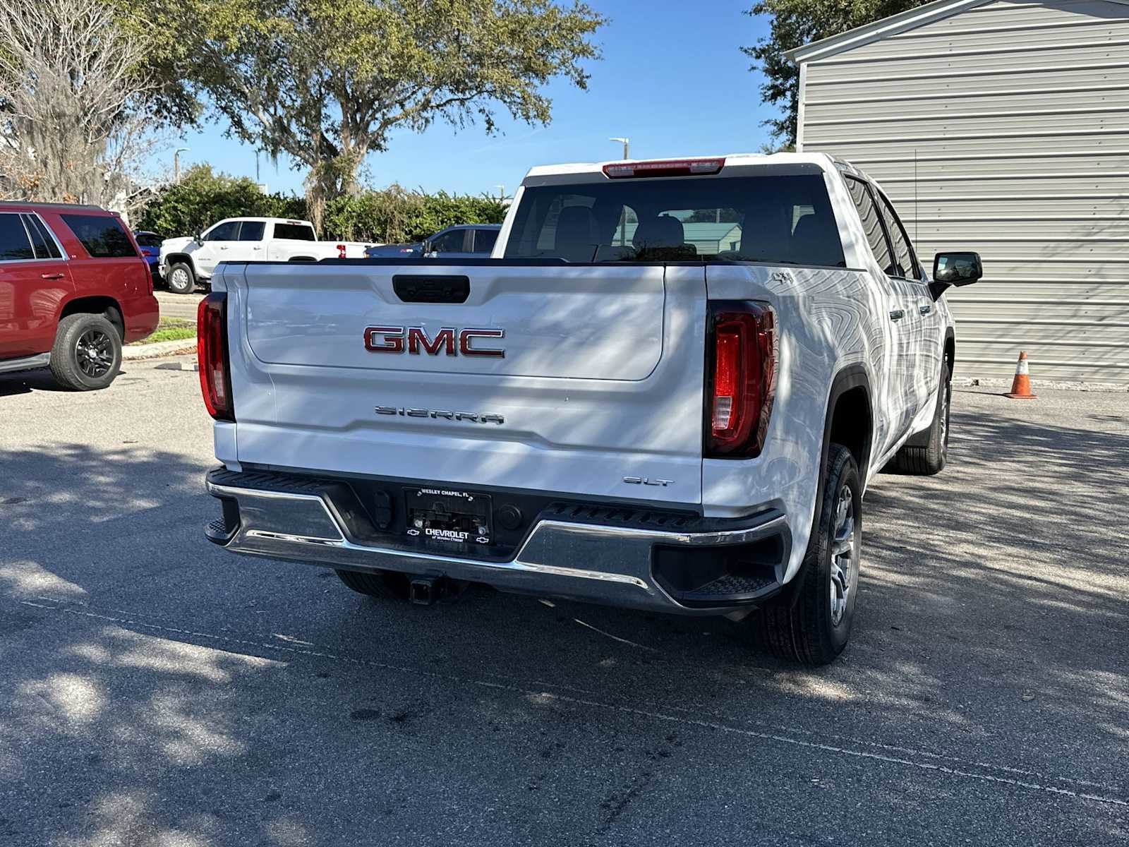 Certified 2025 GMC Sierra 1500 SLT image 6
