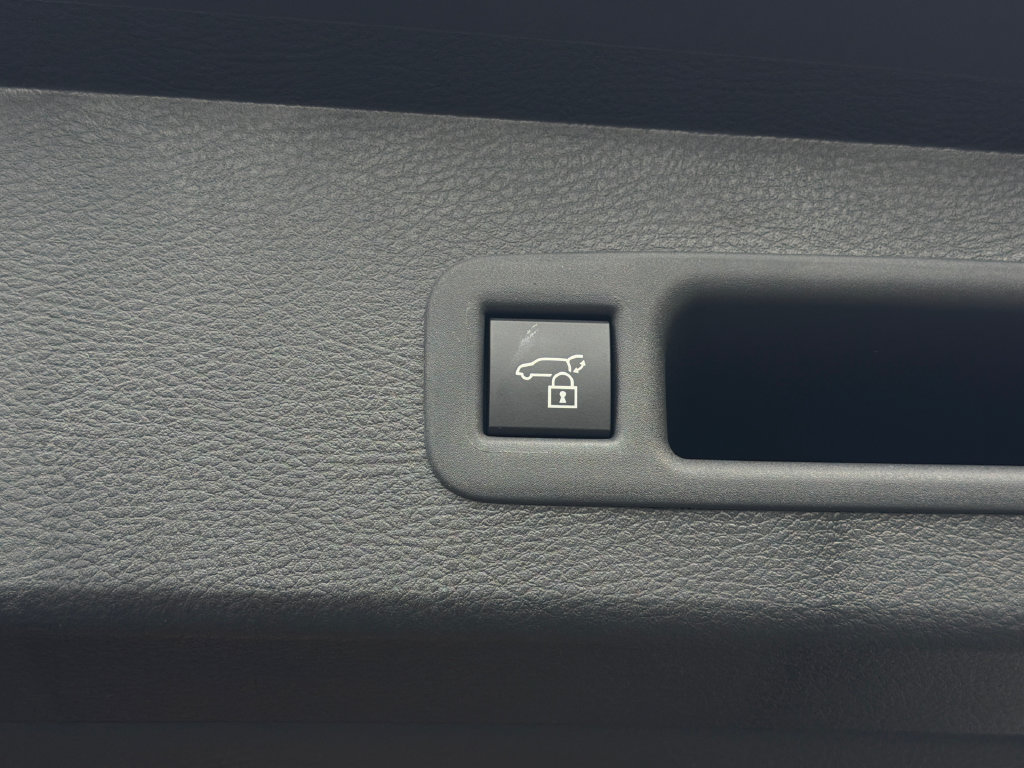 New 2026 Toyota Sienna Platinum AWD/4WD image 7