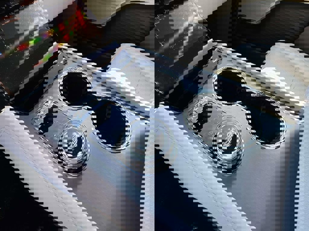 New 2026 Cadillac Vistiq Sport image 15