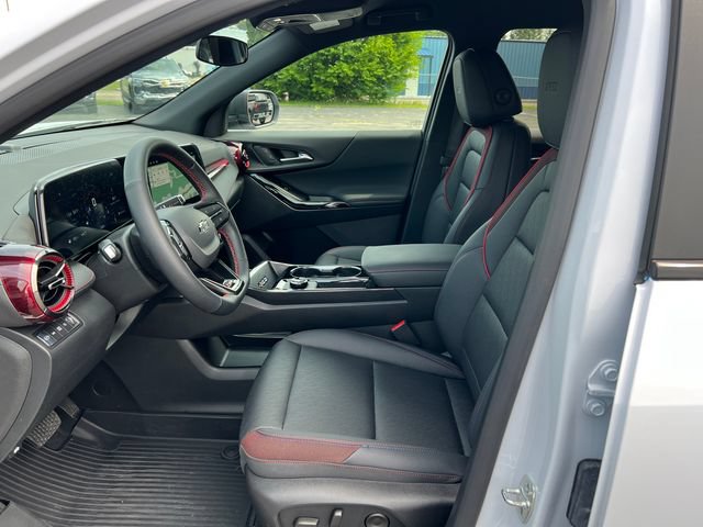 Used 2026 Chevrolet Equinox RS AWD/4WD image 4
