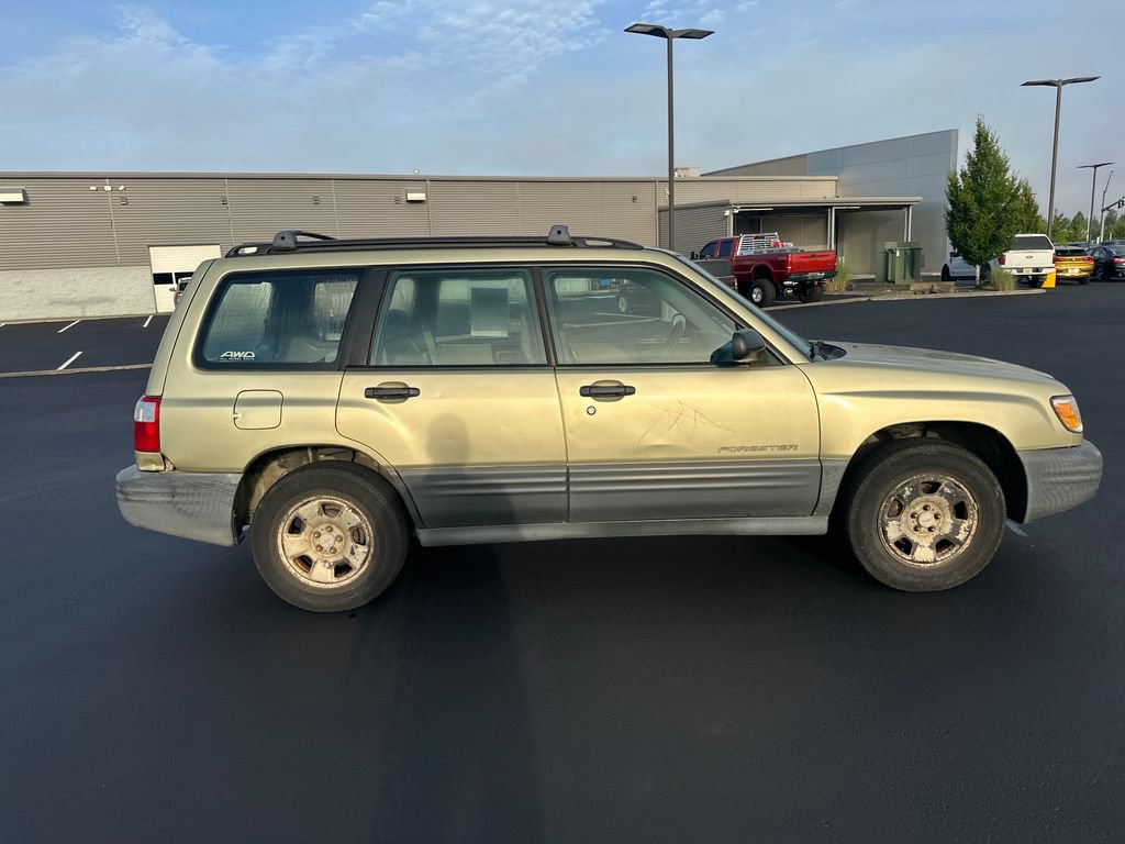 Used 2002 Subaru Forester L AWD/4WD image 5