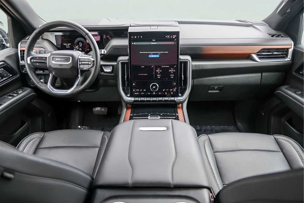 Certified 2025 GMC Yukon Denali image 28