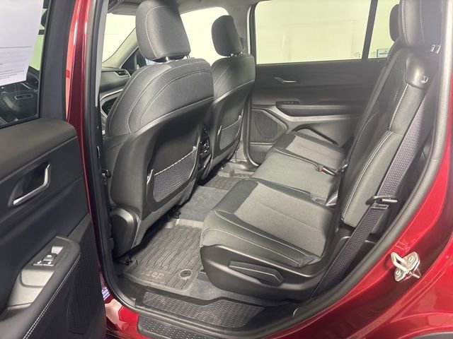 Used 2024 Jeep Grand Cherokee L Laredo image 24