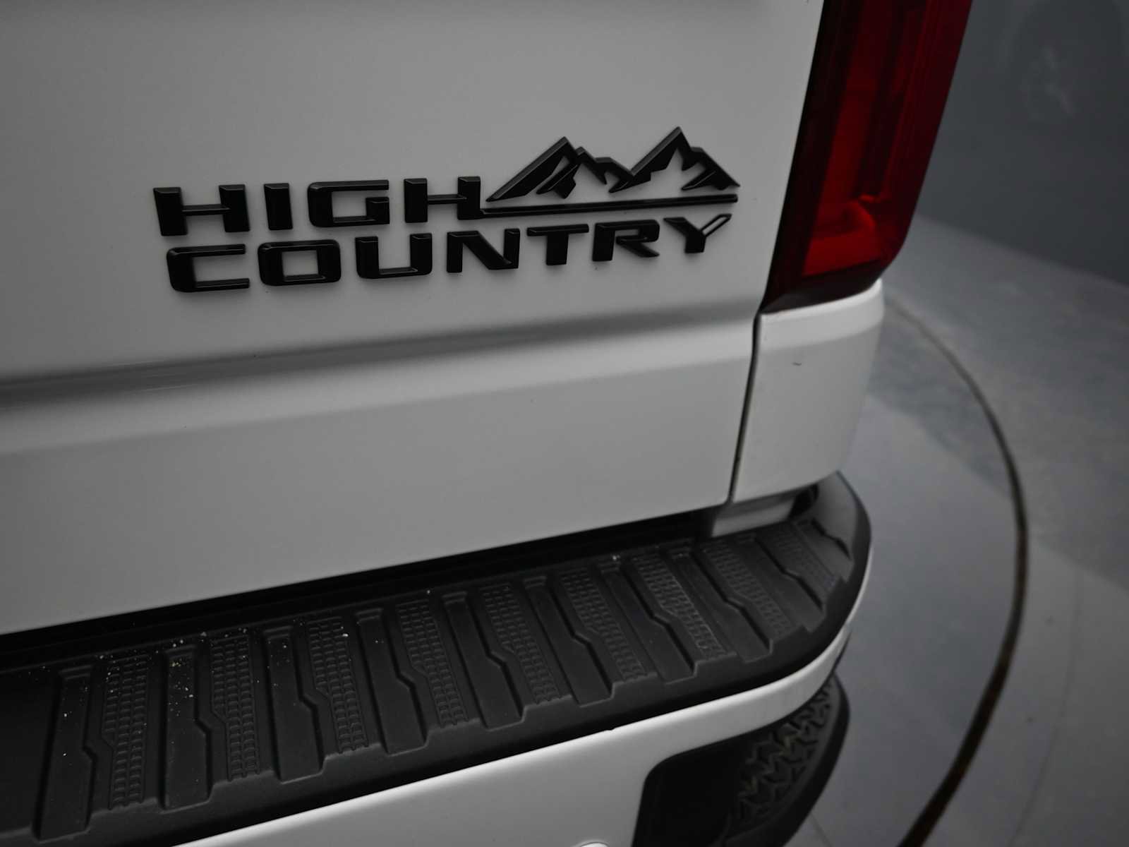 Used 2023 Chevrolet Silverado 1500 High Country w/ High Country Premium Package image 48