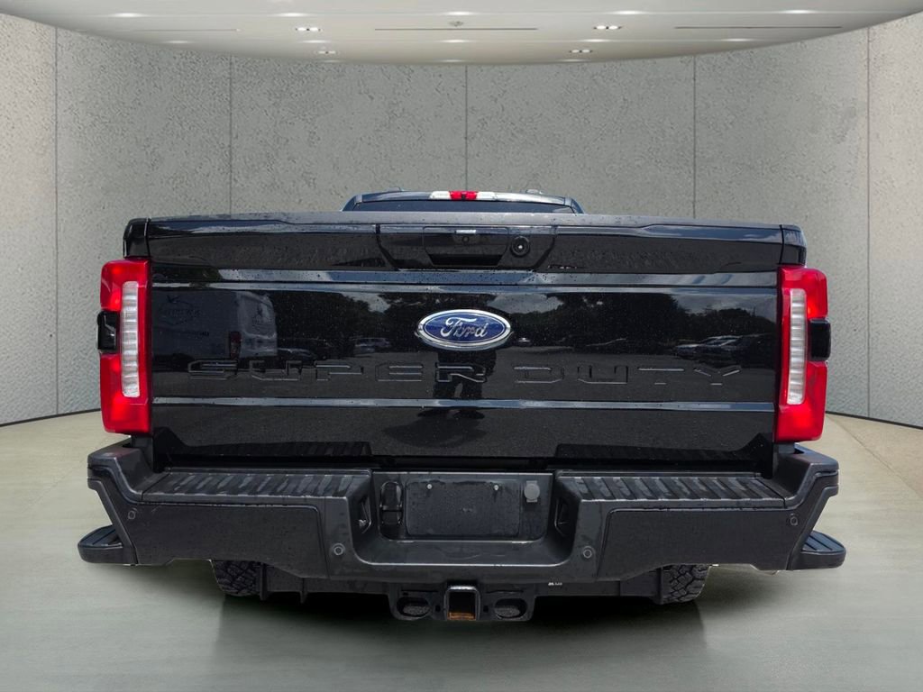 Used 2023 Ford F350 Lariat w/ Lariat Ultimate Package AWD/4WD image 4