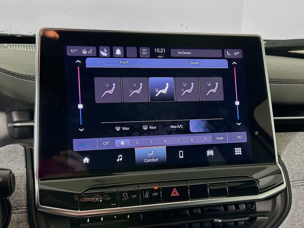 Certified 2022 Jeep Compass Latitude w/ Convenience Group image 25