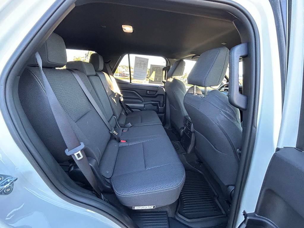 Used 2026 Toyota 4Runner SR5 AWD/4WD image 30