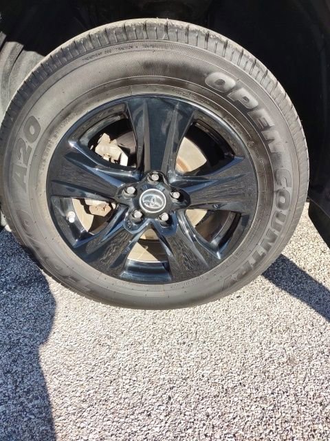 Used 2019 Toyota RAV4 LE image 27