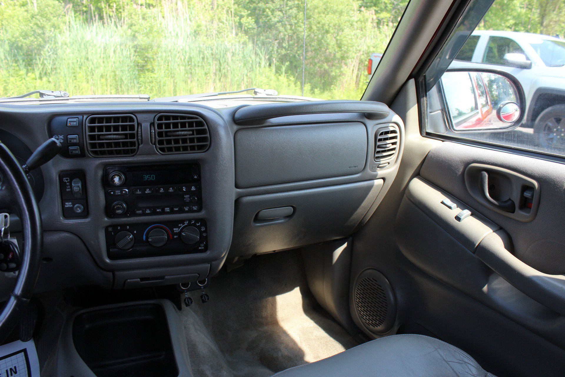 Used 2004 Chevrolet Blazer LS w/ Preferred Equipment Group AWD/4WD image 20