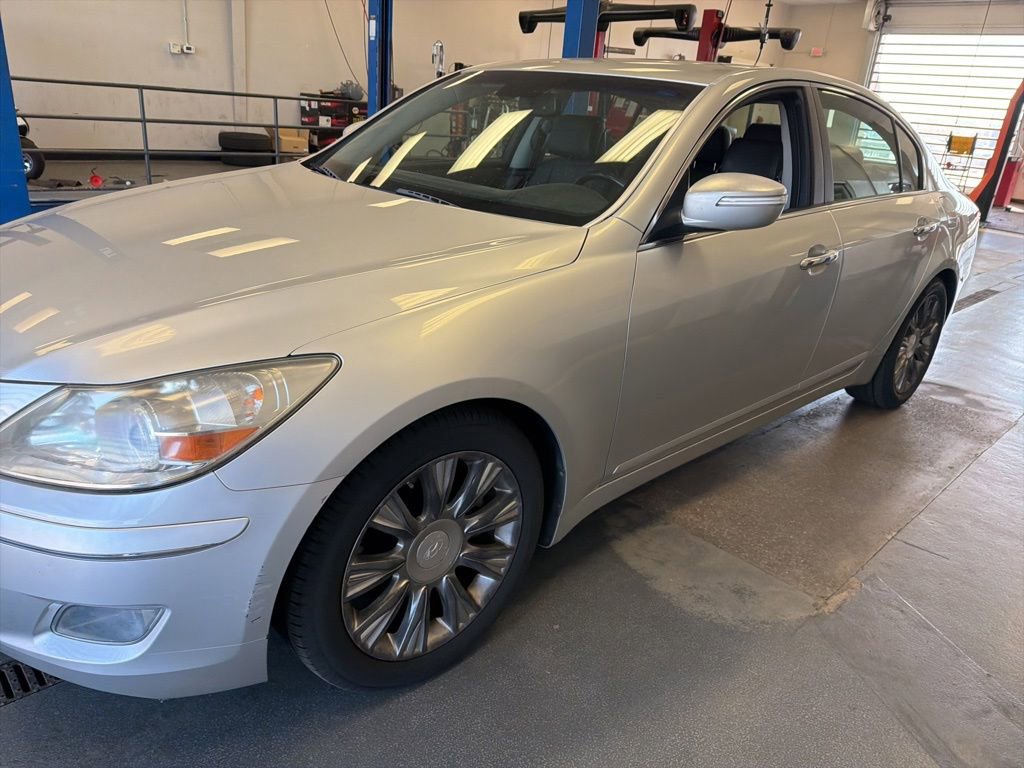 Used 2009 Hyundai Genesis 3.8 w/ Premium Plus Pkg 3 RWD image 6
