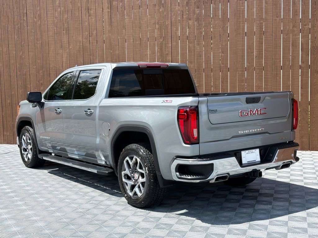 Used 2024 GMC Sierra 1500 SLT w/ SLT Premium Plus Package AWD/4WD image 18